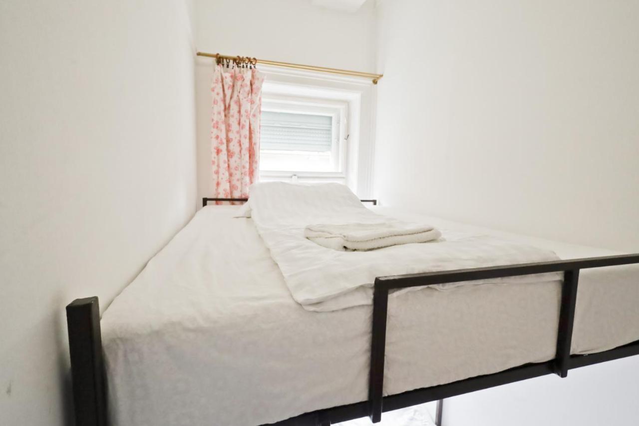 Center Apartment 5 Private Room For 19 People Budapest Eksteriør bilde