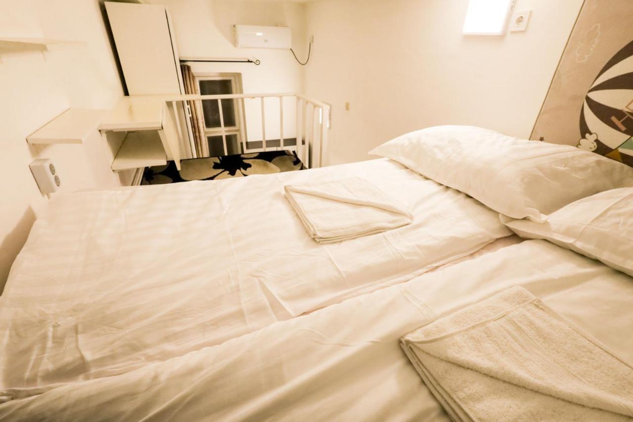 Center Apartment 5 Private Room For 19 People Budapest Eksteriør bilde