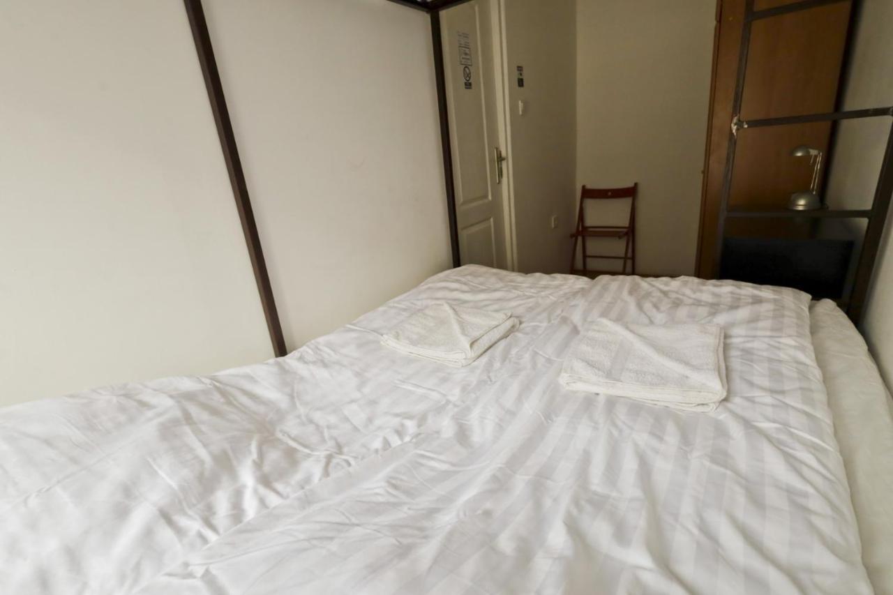 Center Apartment 5 Private Room For 19 People Budapest Eksteriør bilde