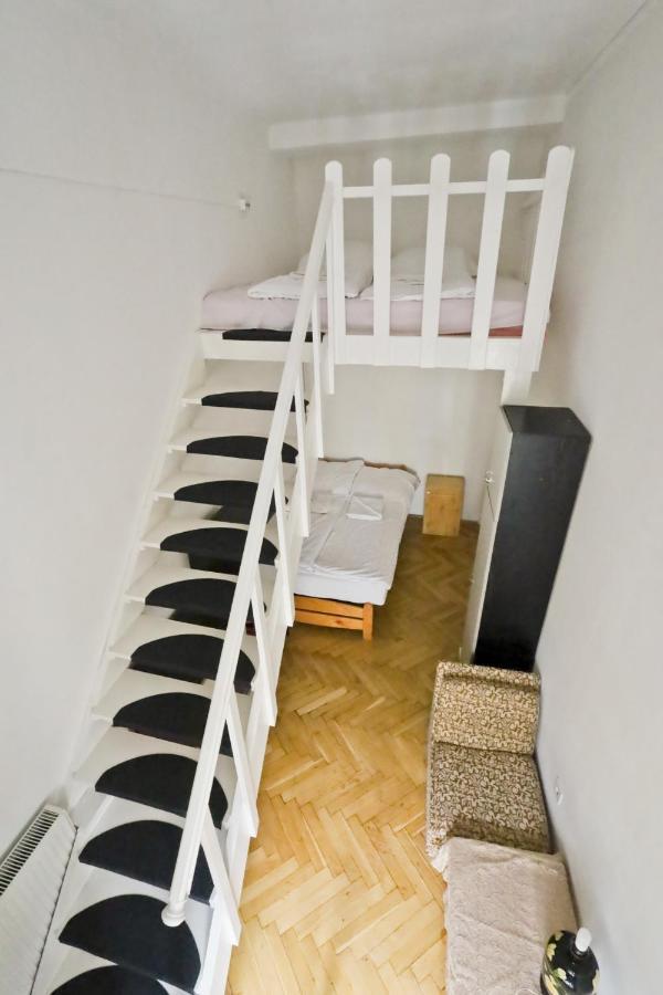 Center Apartment 5 Private Room For 19 People Budapest Eksteriør bilde